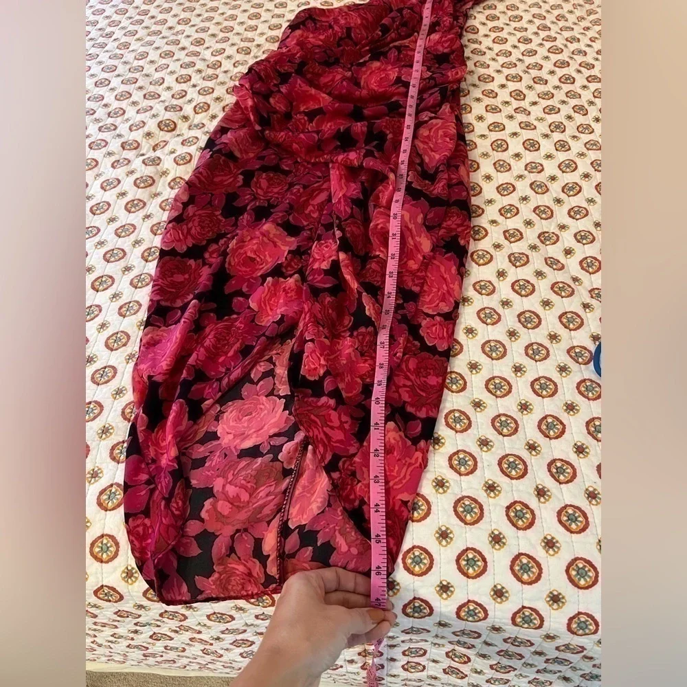 EUC Talulah Floral One Shoulder Roses Midi Dress Size Medium